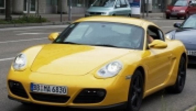 Хванаха модернизираното Porsche Cayman без маскировка