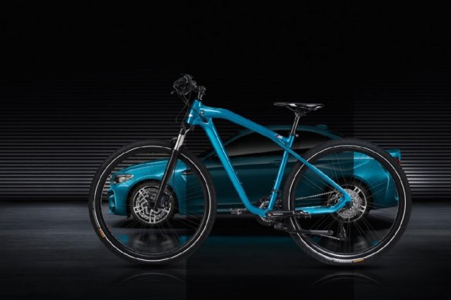 BMW представи M2 Coupe с педали