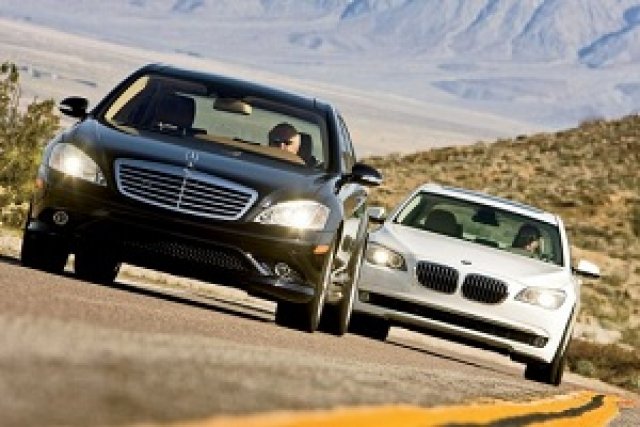 Mercedes задмина BMW в САЩ