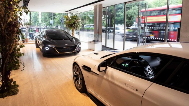 Aston Martin показа бъдещето си 