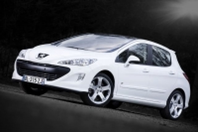 Peugeot пуска „горещия” 308 GTi