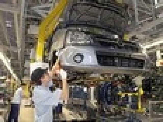 Полският Opel се раздели с Agila