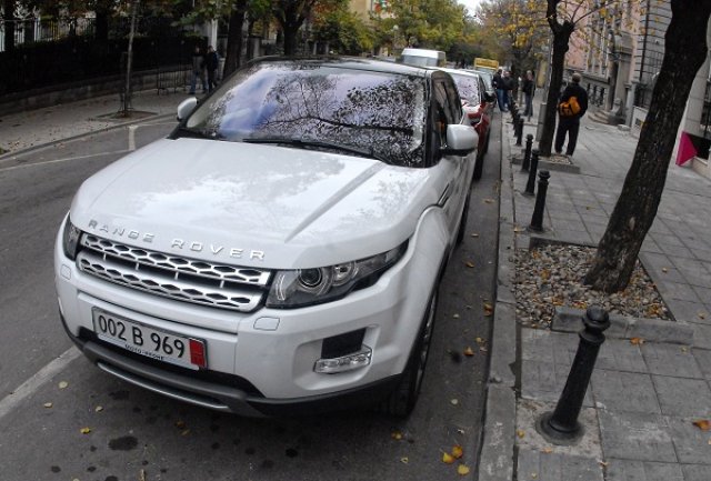 Range Rover Evoque показа лицето си за България