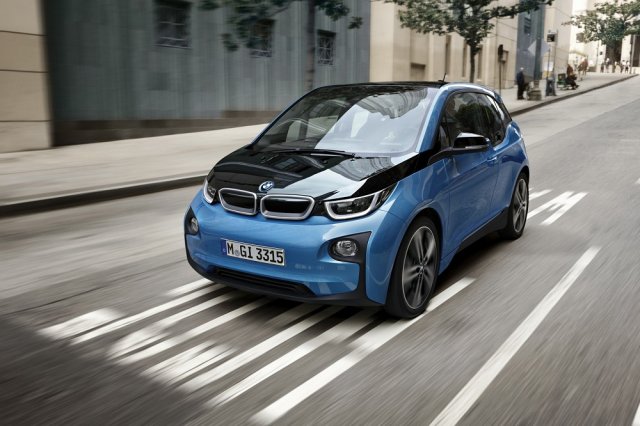 BMW i3 вече минава 300 км без дозареждане
