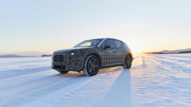 BMW тества iNEXT в зимни условия