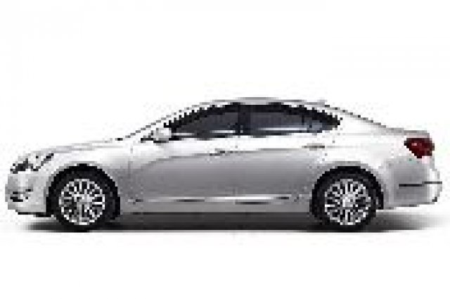 KIA готви лимузина със задно