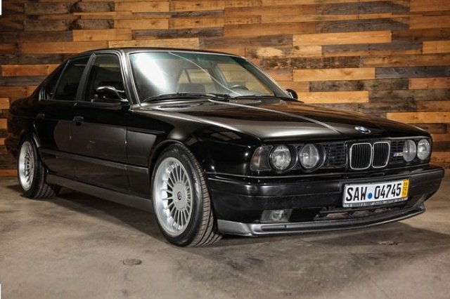 25-годишно BMW M5 на цената на нов автомобил