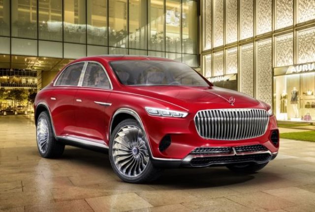 Кросоувърът на Mercedes-Maybach – 4 електромотора, гласово управление и златни кресла