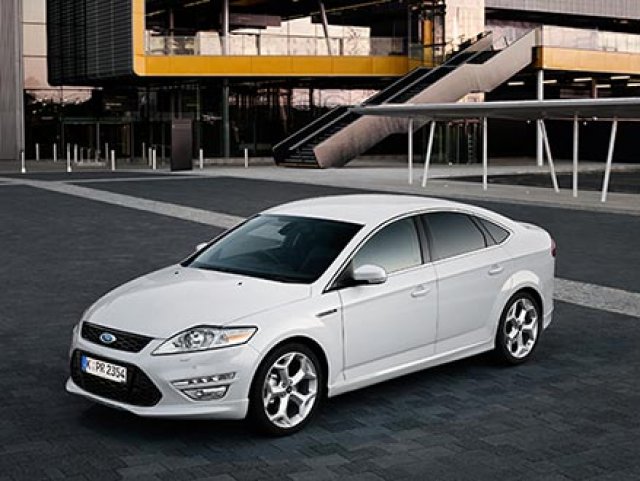 Ford празнува 20-годишнината на Mondeo