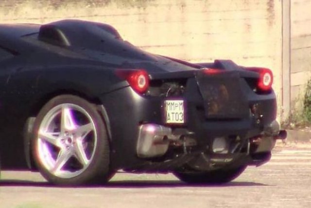 Ferrari тества нов хибриден модел