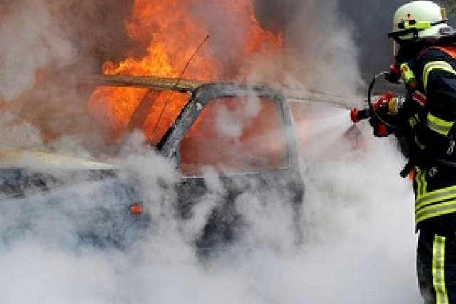 Тайно Porsche за 3 млн. евро изгоря напълно