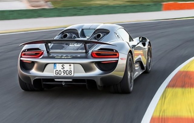 AMG готви конкурент на Porsche 918 Spyder