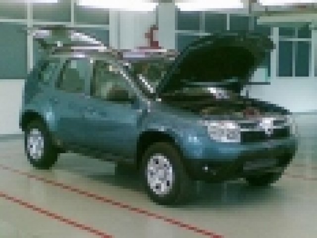 Dacia Duster без маскировка