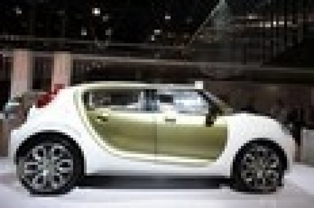 Впечатляващ щанд на Citroen в Париж