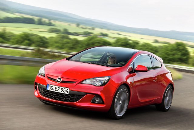 Червена точка за Opel Astra GTC