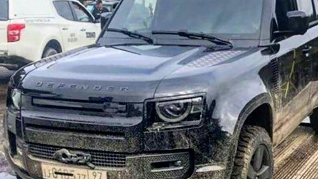 Новият Land Rover Defender се появи без камуфлаж
