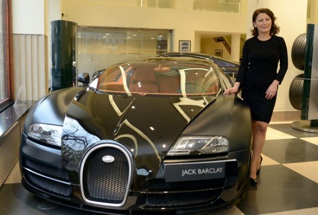 Дама продаде 11 Bugatti Veyron за 1 година