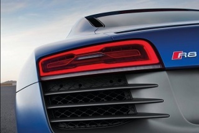 Audi R8 ще остане без механична скоростна кутия