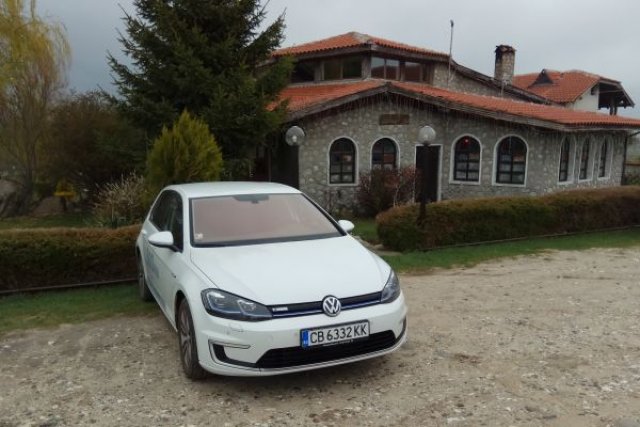 Светец под прикритие: тестваме новия Volkswagen e-Golf