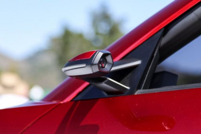 В Южна Корея ще забраняват огледалата