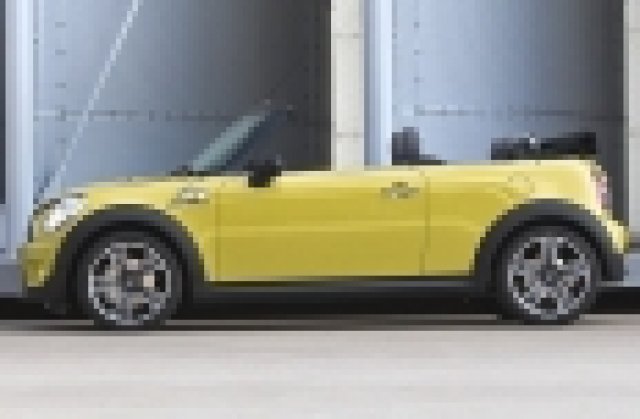 Първи официални снимки на Mini Кабрио