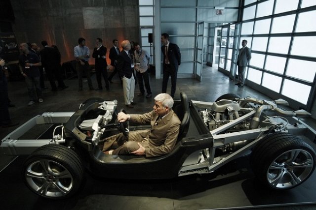 В McLaren искат конкурент на VW Golf