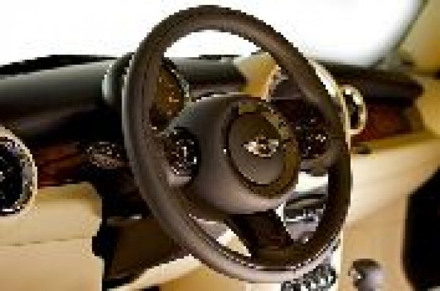 Rolls-Royce лукс в MINI