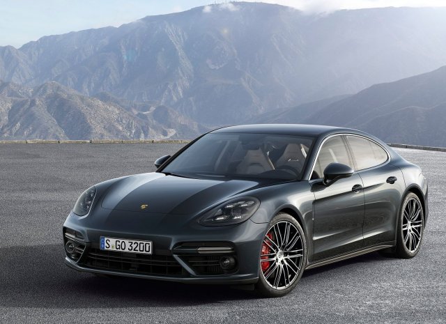 Porsche отстранява грешките с втората Panamera