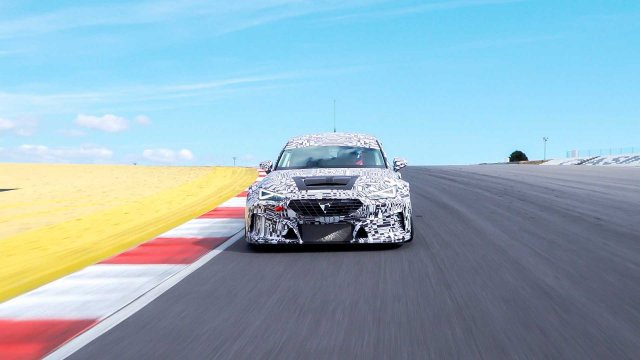 Състезателният Leon Cupra е отпечатан на 3D-принтер