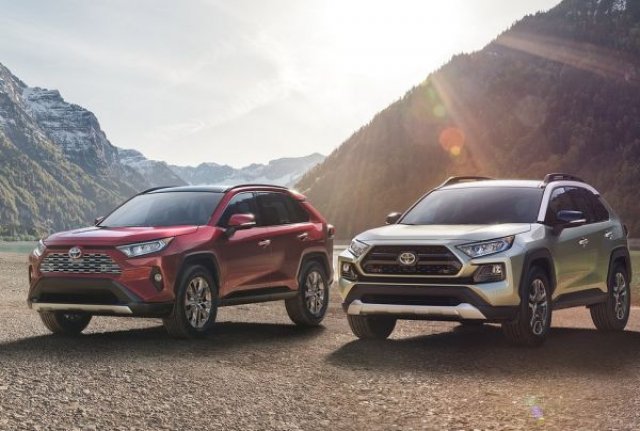 Бестселърът на Toyota смени поколенията (ВИДЕО)