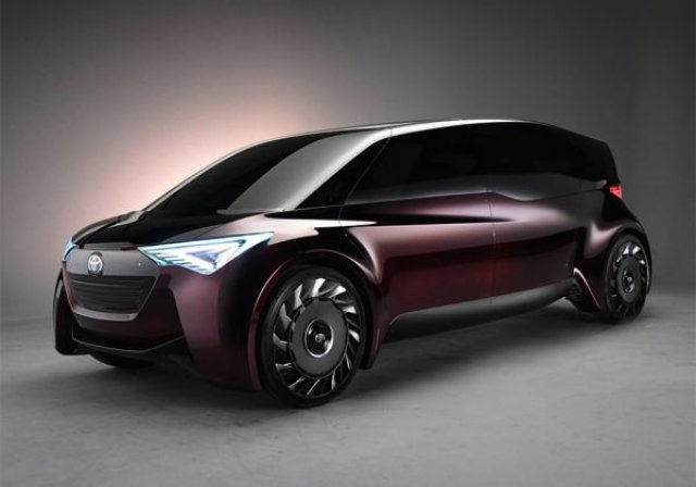 Toyota направи миниван с пробег 1000 км.