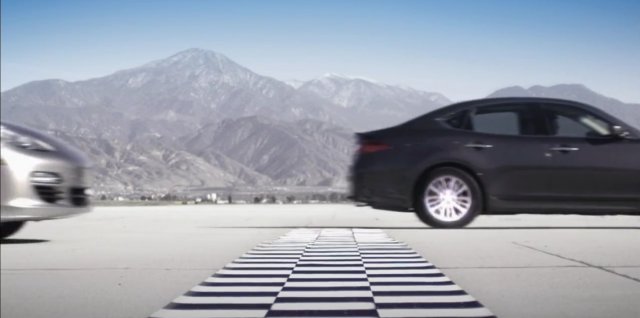 Infiniti M35h победи Porsche Panamera S Hybrid