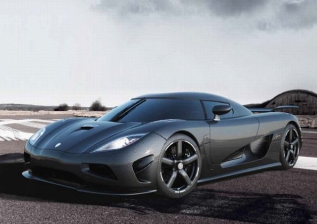 Koenigsegg показа Agera на обикновен бензин
