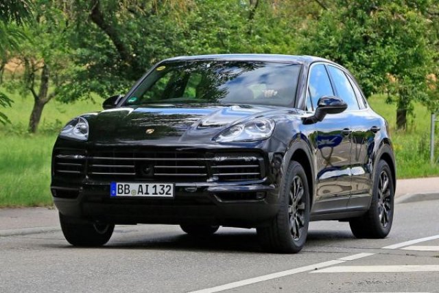 Първи снимки на новото Porsche Cayenne
