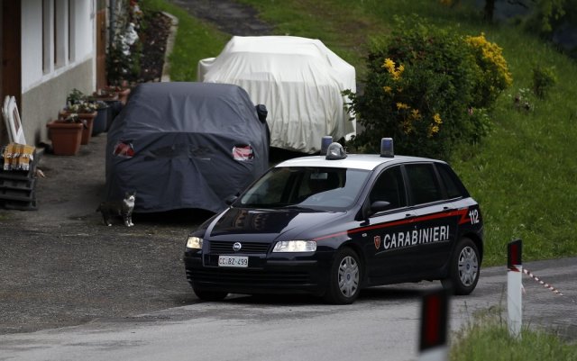 Пилот на Mercedes блъсна двама по време на демонстрация