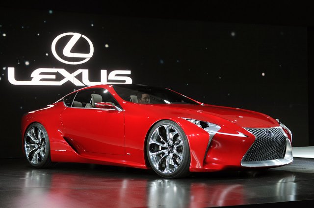 Новото спортно купе на Lexus