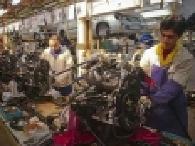 Китайци искат да купят и Maybach