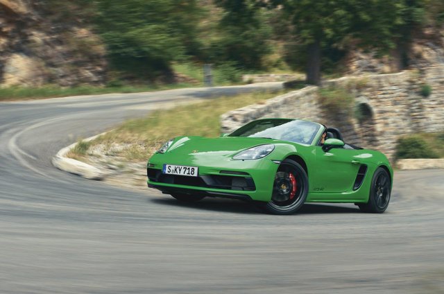 Как Porsche възроди шестцилиндровия
