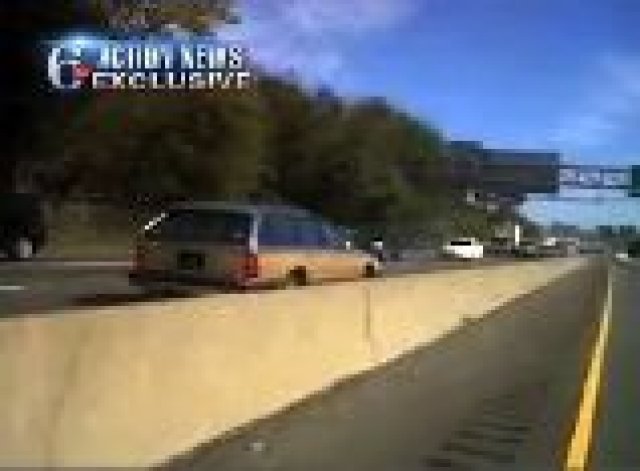 84-годишна шпори в насрещното по магистрала в САЩ. Изобщо не знае.