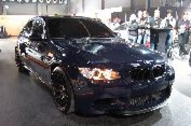 BMW показа олекотен M3 седан