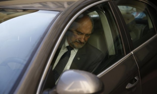 Тъгата и гневът били по-опасни от говоренето по GSM 