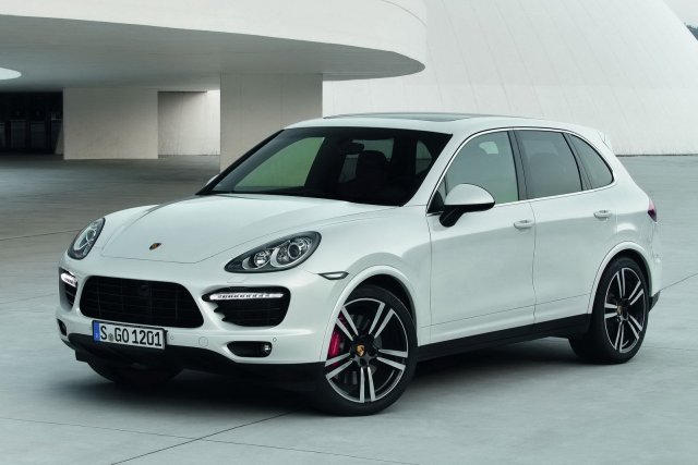 Porsche с 13% скок в продажбите през май