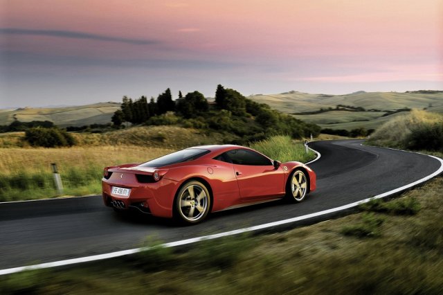 Ferrari стартира сервизна акция в Китай