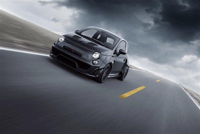 Чудовищен Fiat 500 с 406 коня излиза на пазара