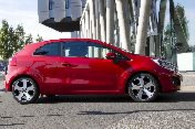 Kia Rio с три врати