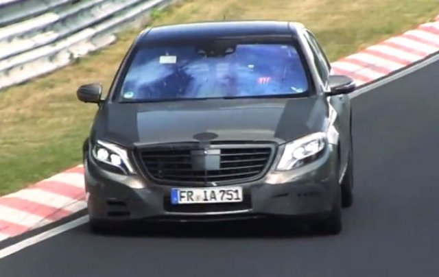 Mercedes S600 и S65 AMG излязоха на пистата