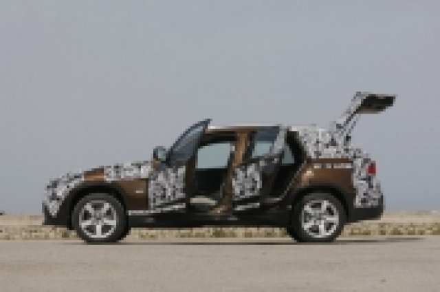 BMW предостави Х1 за тест-драйв на журналисти