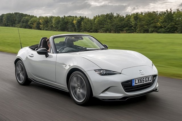 Mazda пуска MX-5 с твърд покрив
