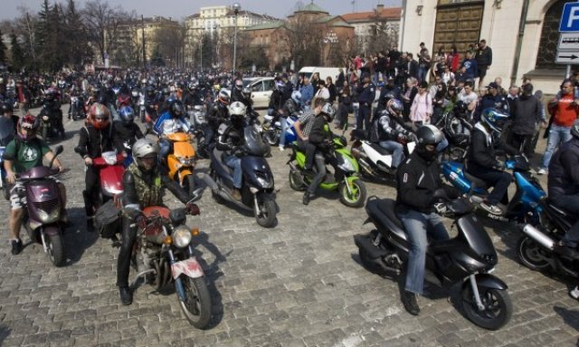 Пуснаха моторите по Цариградско