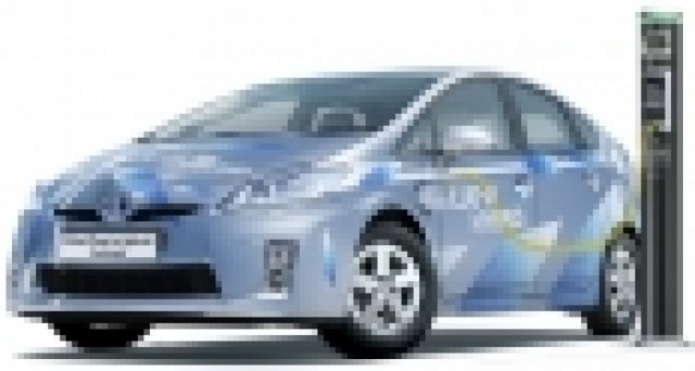 Toyota представя plug-in Prius във Франкфурт